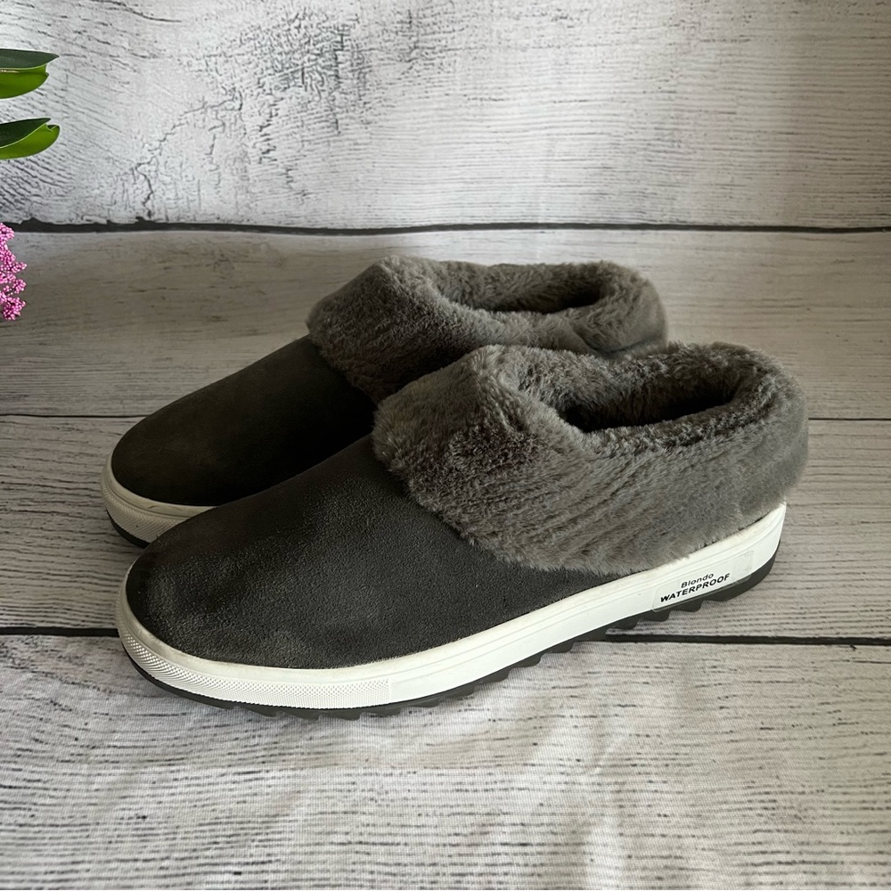 Super-cozy Blondo Suri Waterproof Slip-On Dark Grey Suede Faux Fur Size 7